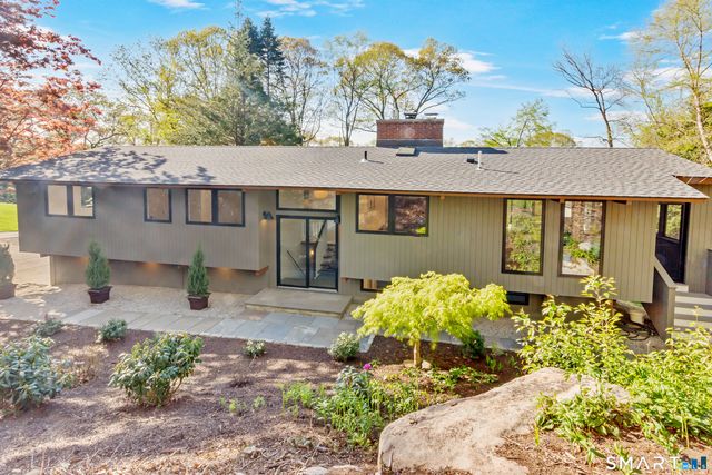 5 Hemlock Drive, Essex, CT 06426