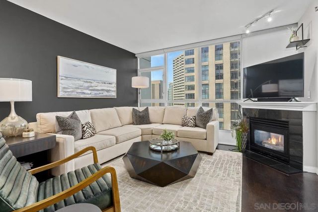 555 Front 1501, San Diego, CA 92101