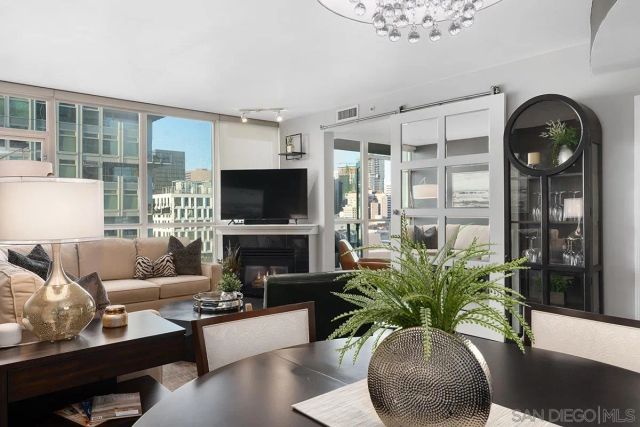 555 Front 1501, San Diego, CA 92101