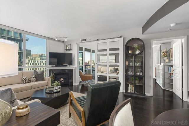 555 Front 1501, San Diego, CA 92101