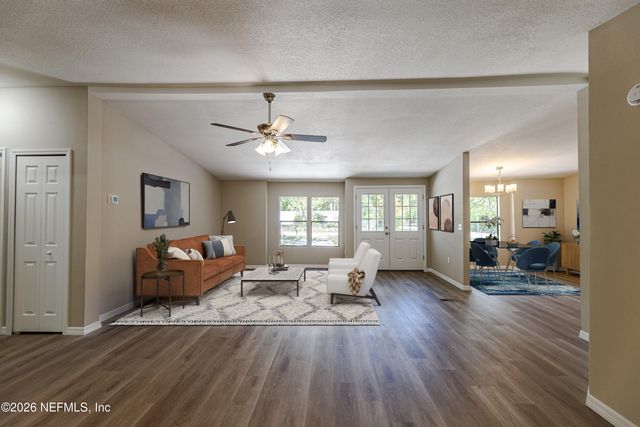 7942 MULHALL Drive, Jacksonville, FL 32216