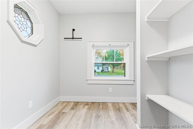 626 Maple Lane, New Albany, IN 47150