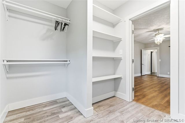 626 Maple Lane, New Albany, IN 47150