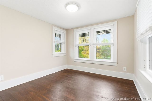 626 Maple Lane, New Albany, IN 47150