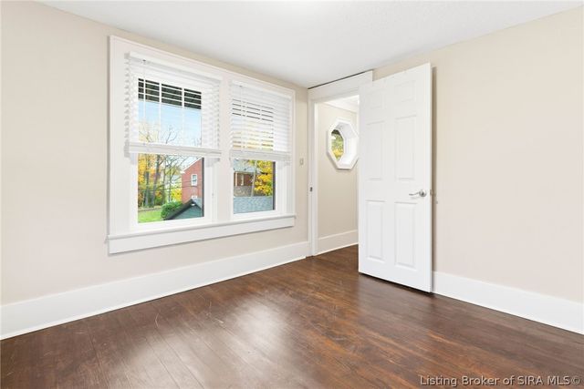 626 Maple Lane, New Albany, IN 47150