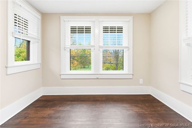 626 Maple Lane, New Albany, IN 47150