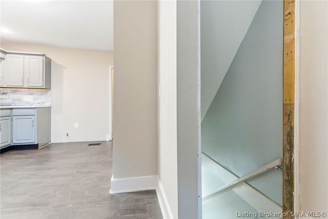 626 Maple Lane, New Albany, IN 47150