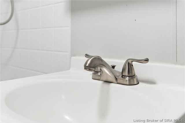 626 Maple Lane, New Albany, IN 47150