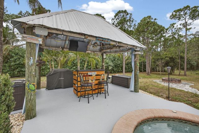 17186 76th Street N, Loxahatchee, FL 33470