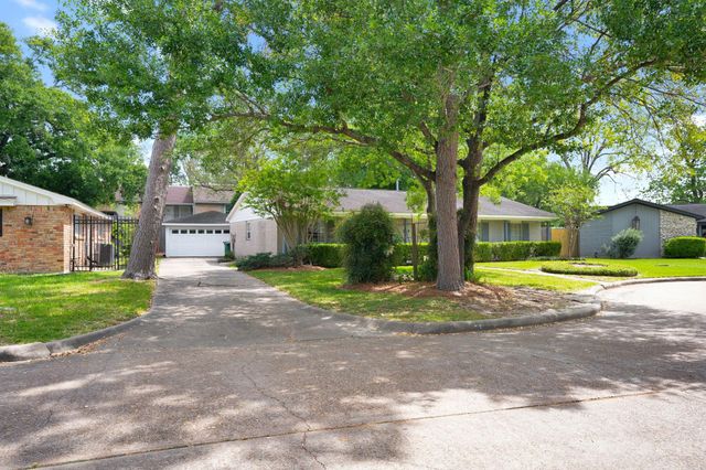 3019 Rockarbor Drive, Houston, TX 77063