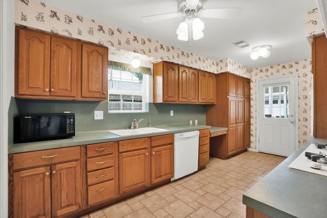 3019 Rockarbor Drive, Houston, TX 77063