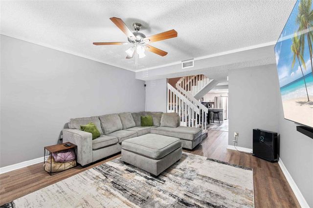 3350 FOX HUNT DRIVE, Palm Harbor, FL 34683