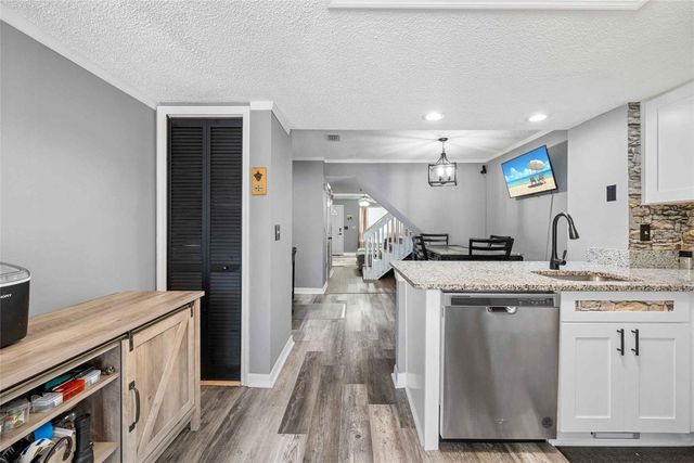 3350 FOX HUNT DRIVE, Palm Harbor, FL 34683