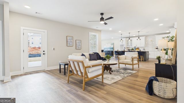 106 Neal Point, Atlanta, GA 30349