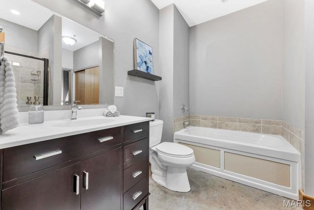 2323 Locust Street 405, St Louis, MO 63103