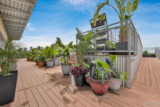 2323 Locust Street 405, St Louis, MO 63103