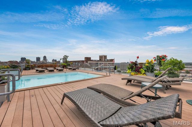 2323 Locust Street 405, St Louis, MO 63103
