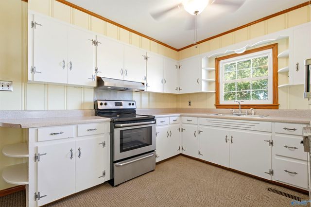 10791 US Highway 72 W, Athens, AL 35611