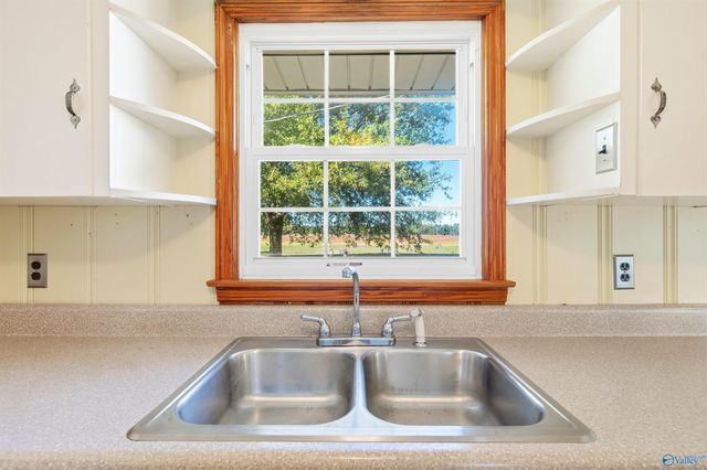 10791 US Highway 72 W, Athens, AL 35611