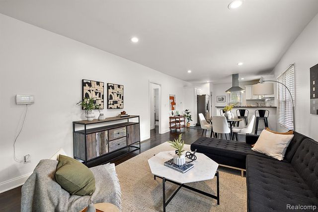 2552 Beals Street, Detroit, MI 48214