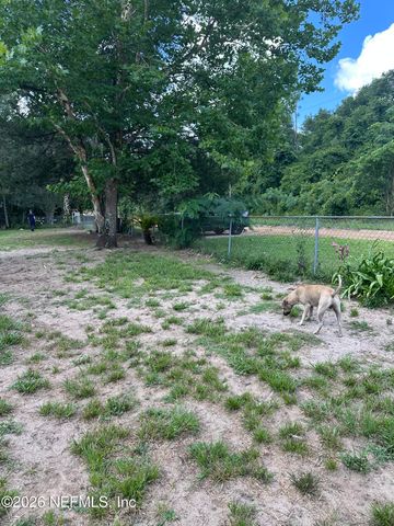 608 KITTY Avenue, Interlachen, FL 32148