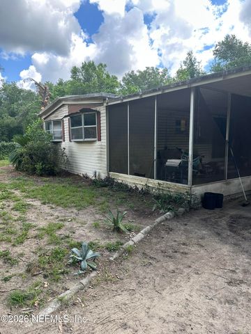 608 KITTY Avenue, Interlachen, FL 32148