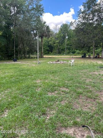 608 KITTY Avenue, Interlachen, FL 32148