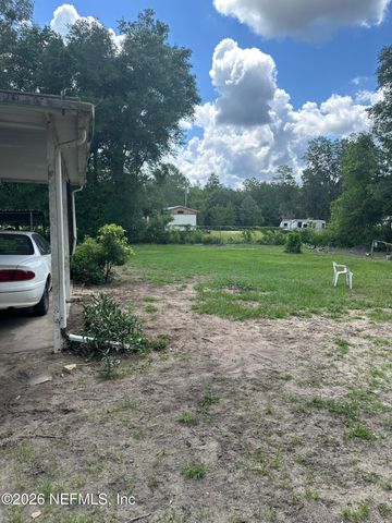 608 KITTY Avenue, Interlachen, FL 32148