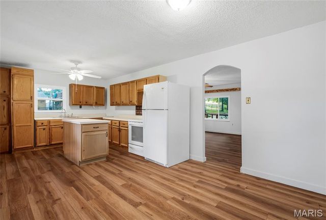 4125 Schumacher Road, High Ridge, MO 63049
