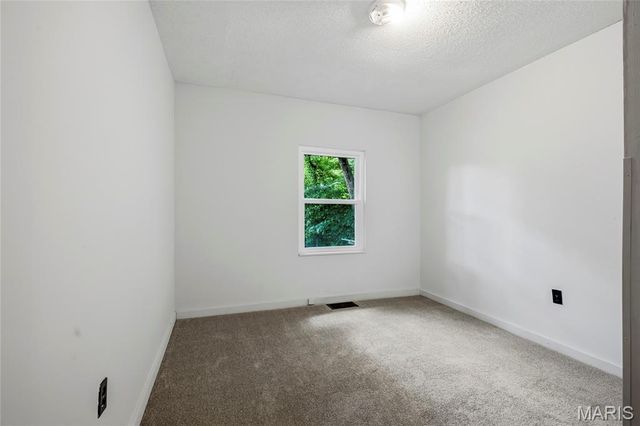 4125 Schumacher Road, High Ridge, MO 63049