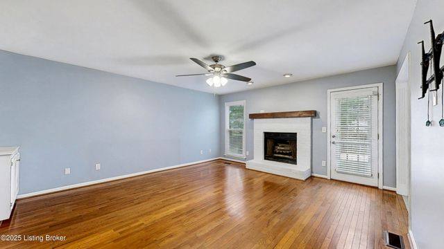 10000 Spring Gate Dr, Louisville, KY 40241