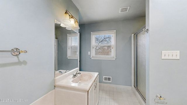 10000 Spring Gate Dr, Louisville, KY 40241