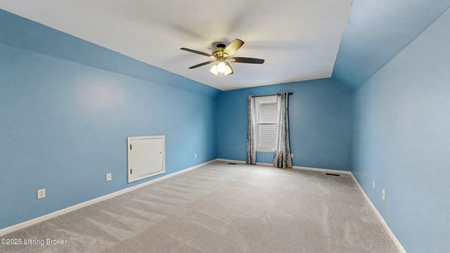 10000 Spring Gate Dr, Louisville, KY 40241