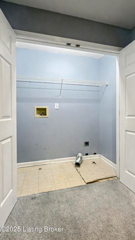 10000 Spring Gate Dr, Louisville, KY 40241