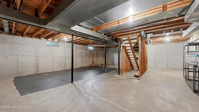 10000 Spring Gate Dr, Louisville, KY 40241