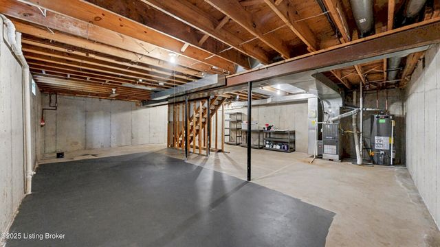 10000 Spring Gate Dr, Louisville, KY 40241