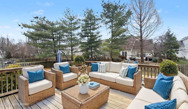 10000 Spring Gate Dr, Louisville, KY 40241