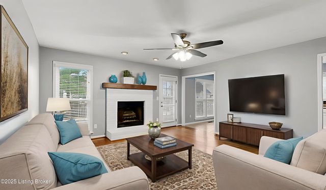 10000 Spring Gate Dr, Louisville, KY 40241