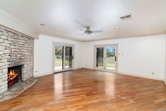 6 Lazy Lane, San Antonio, TX 78209