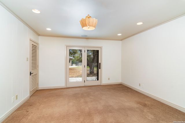 6 Lazy Lane, San Antonio, TX 78209