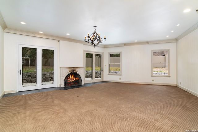 6 Lazy Lane, San Antonio, TX 78209