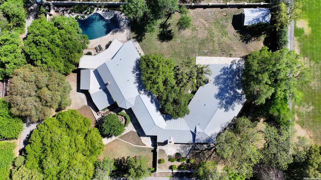 6 Lazy Lane, San Antonio, TX 78209