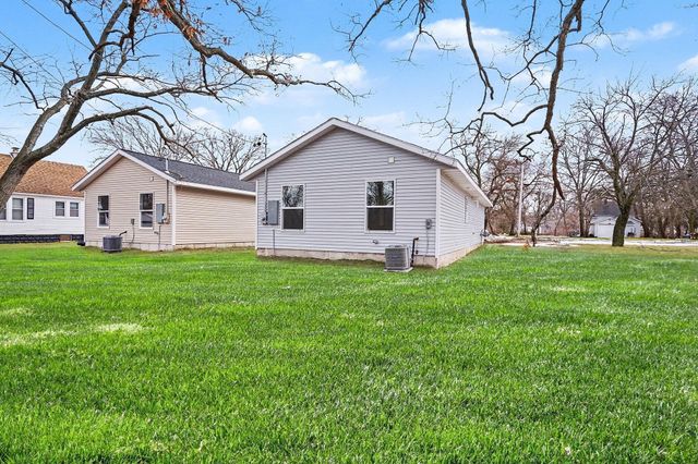 283 E Walton Avenue, Muskegon City, MI 49442