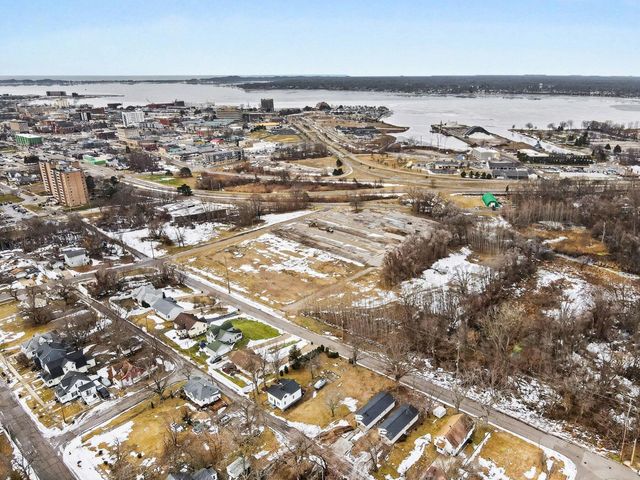 283 E Walton Avenue, Muskegon City, MI 49442