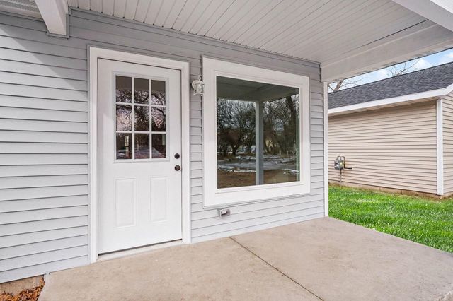 283 E Walton Avenue, Muskegon City, MI 49442