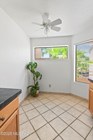 5675 N Camino Esplendora Apt 5228, Tucson, AZ 85718