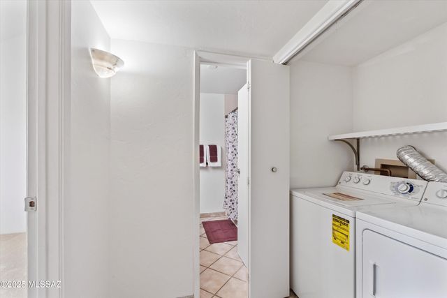 5675 N Camino Esplendora Apt 5228, Tucson, AZ 85718