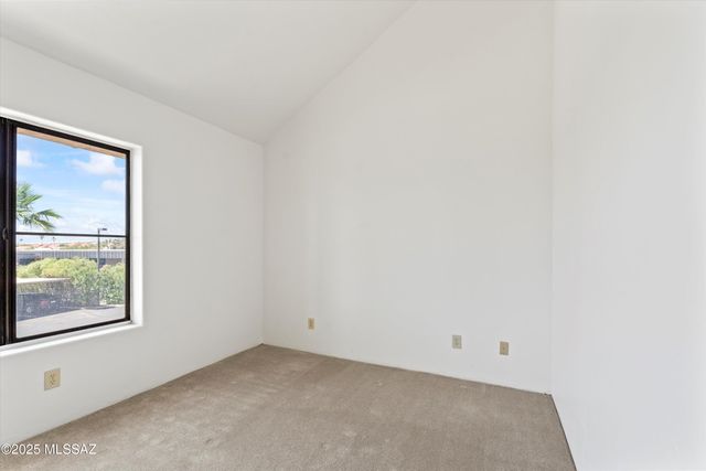 5675 N Camino Esplendora Apt 5228, Tucson, AZ 85718