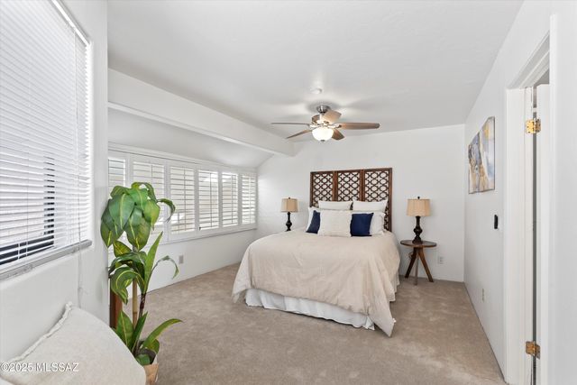 5675 N Camino Esplendora Apt 5228, Tucson, AZ 85718