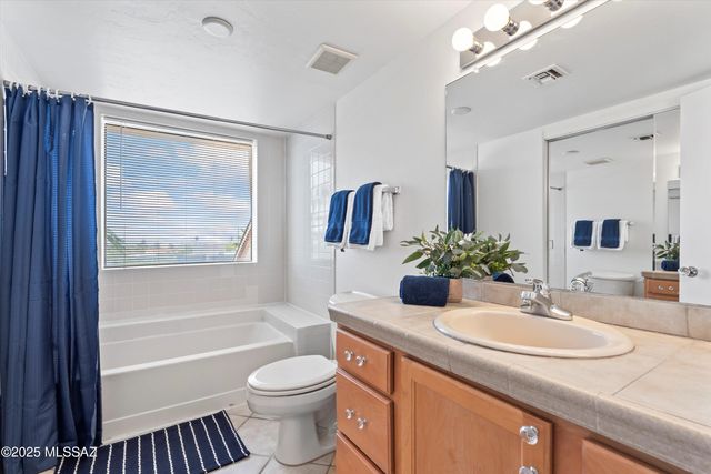 5675 N Camino Esplendora Apt 5228, Tucson, AZ 85718